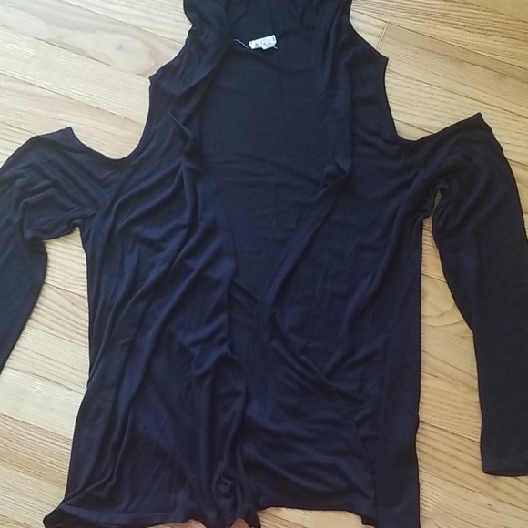 Cardigan - Picture 2 of 4